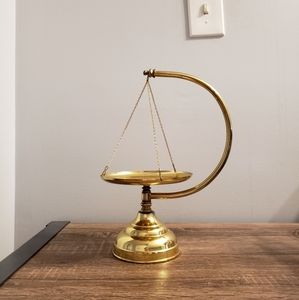 VINTAGE HALLMARK Brass Scale Decor Holder ⚖️